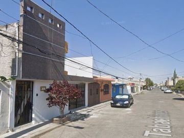 VENTA DE CASA EN  Tabachines 208 Colonia Villa de las Flores,  Sn. Francisco Coacalco, Estado de México
