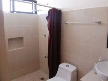 CASA EN VENTA DE 4 RECAMARAS CON ALBERCA EN PRIVADA PRADERAS DEL MAYAB CONKAL