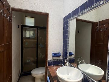 SE VENDE CASA EN BOULEVARD CONDADO DE SAYAVEDRA ATIZAPAN DE ZARAGOZA.