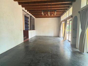 SE VENDE CASA EN BOULEVARD CONDADO DE SAYAVEDRA ATIZAPAN DE ZARAGOZA.