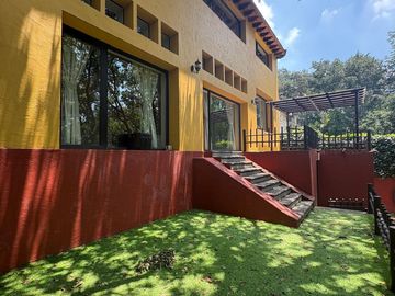 SE VENDE CASA EN BOULEVARD CONDADO DE SAYAVEDRA ATIZAPAN DE ZARAGOZA.