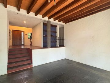 SE VENDE CASA EN BOULEVARD CONDADO DE SAYAVEDRA ATIZAPAN DE ZARAGOZA.