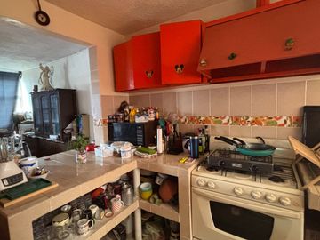 Casa en Venta con Locales Comerciales en Colorines, Estado de México