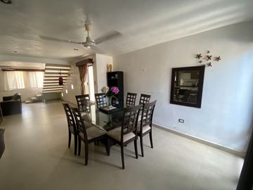 CASA AMUEBLADA EN CHELEM PUERTO, PROGRESO