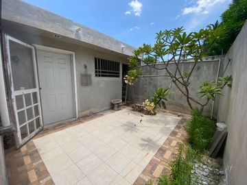 CASA AMUEBLADA EN CHELEM PUERTO, PROGRESO