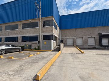 BODEGA EN RENTA DE 2,116M2 EN LERMA, DENTRO DE PARQUE CON SEGURIDAD 24HRS