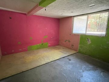 CASA EN EXCELENTE UBICACIÓN DE 4 RECÁMARAS, RUBÉN JARAMILLO, TEMIXCO, MORELOS.