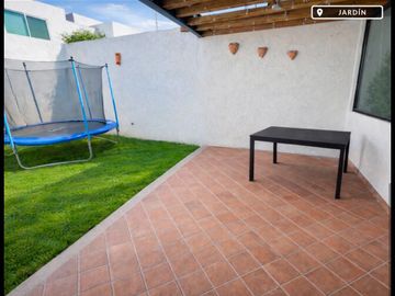 Casa nueva en Zerezotla Puebla cerca de UDLAP con 3 recámaras