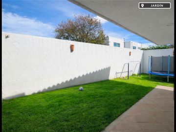 Casa nueva en Zerezotla Puebla cerca de UDLAP con 3 recámaras