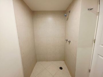 RENTA DEPARTAMENTO SEMI AMUEBLADO EN IGNACIO ZARAGOZA, CERCA DEL METRO AGRICOLA ORIENTAL