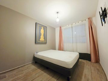 RENTA DEPARTAMENTO SEMI AMUEBLADO EN IGNACIO ZARAGOZA, CERCA DEL METRO AGRICOLA ORIENTAL