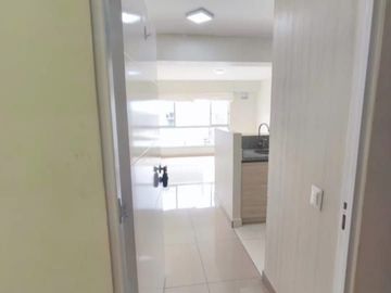 Venta Inmediata de Departamento en Edificio MET – Santa Catalina, La Victoria | 57 m²