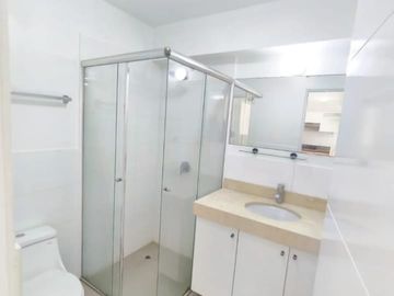 Venta Inmediata de Departamento en Edificio MET – Santa Catalina, La Victoria | 57 m²