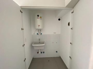 Venta Inmediata de Departamento en Edificio MET – Santa Catalina, La Victoria | 57 m²