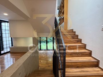 Casa en Renta en Lomas De Chapultepec 3R/3.5B/2E - Excelente ubicación - 2230m2
