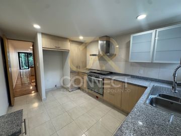 Casa en Renta en Lomas De Chapultepec 3R/3.5B/2E - Excelente ubicación - 2230m2