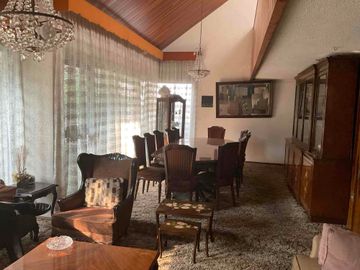 VENTA CASA PARA REMODELAR EN LOMAS DE LA HERRADURA
