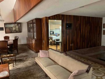 VENTA CASA PARA REMODELAR EN LOMAS DE LA HERRADURA