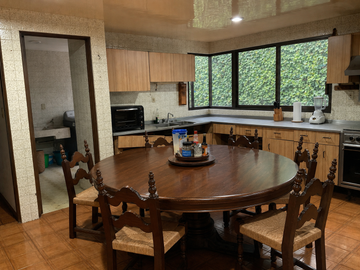VENTA CASA PARA REMODELAR EN LOMAS DE LA HERRADURA
