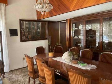 VENTA CASA PARA REMODELAR EN LOMAS DE LA HERRADURA