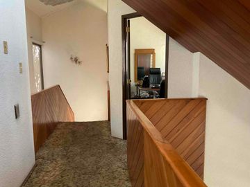 VENTA CASA PARA REMODELAR EN LOMAS DE LA HERRADURA