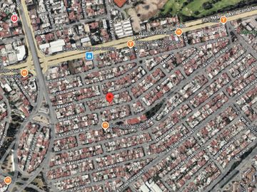 Casa en venta de recuperación, Jardines del Country, Guadalajara Jalisco, México.