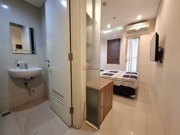 Disewakan Studio Apartemen Madison Park luas 18m2 Modern Wood Accent, Jakarta Barat.