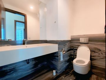 For Sale Apartement The Pakubuwono Signature 4BR