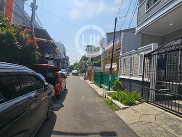 Rumah Minimalis di Gading Griya Lestari, Kelapa Gading, Jakarta Utara