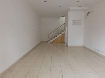 Disewakan Ruko 2 lantai , Luas 110m2 di Kemang Selatan  VIII