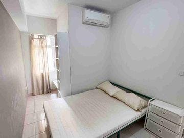 JUAL/SEWA Cepat apartemen springlake summarecon bekasi FULL FURNISH SIAP HUNI