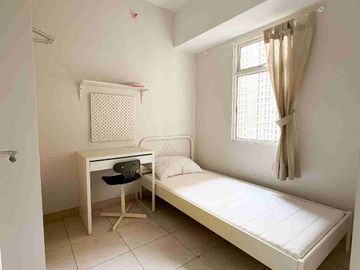 JUAL/SEWA Cepat apartemen springlake summarecon bekasi FULL FURNISH SIAP HUNI