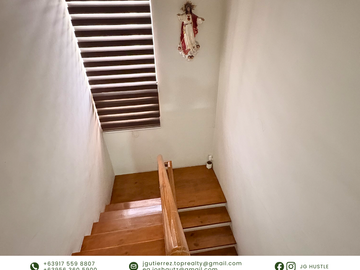 FOR SALE: 3-Storey 5 Bedroom House & Lot in McKinley Hill Village, Taguig City