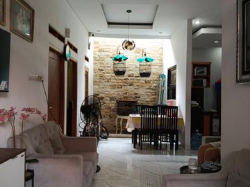 Dijual Cepat siap huni Rumah 1 lantai di perumahan Ameyliza cipayung Depok