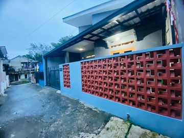 Dijual Cepat siap huni Rumah 1 lantai di perumahan Ameyliza cipayung Depok