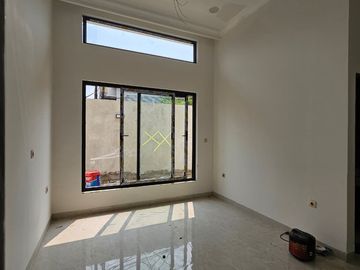This brand-new, two-storey residence is ideally located in the prestigious Gandaria area