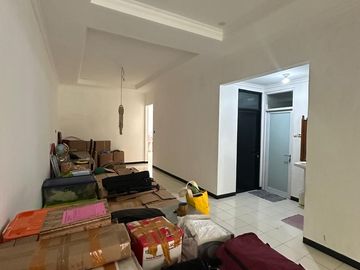 Dijual! Rumah Asri dengan SHM di Palem Indah Pondok - Jakarta Timur