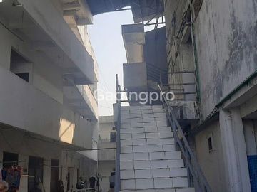 Dijual Ruko 9 Pintu dan Kos-kosan 80 Kamar dekat dengan SGC