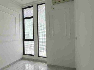 Disewakan rumah 2 Lt, Cluster Malibu, Gading Serpong, Tangerang
