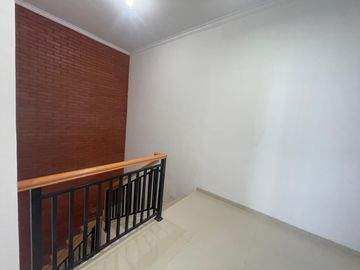 Dijual Rumah Taman Dutamas Cluster California, Batam Kota