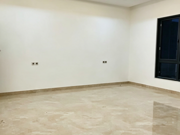 RUMAH 2 LANTAI STRATEGIS 7 KAMAR DI BIDARA CINA JATINEGARA