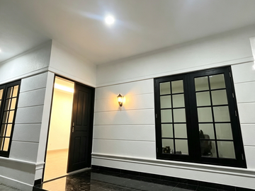 RUMAH 2 LANTAI STRATEGIS 7 KAMAR DI BIDARA CINA JATINEGARA