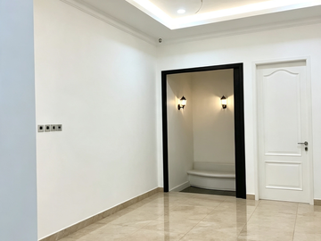 RUMAH 2 LANTAI STRATEGIS 7 KAMAR DI BIDARA CINA JATINEGARA