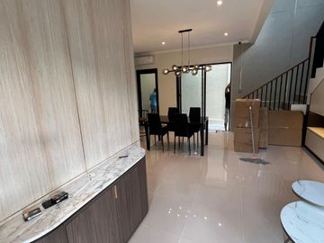 Disewakan Rumah Full Furnish Tipe Hoek Premium