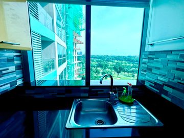 FOR SALE | 8 FORBES TOWN ROAD | BGC