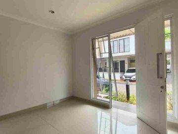 Disewakan rumah 2 lt, Cluster Malibu, Gading Serpong, Tangerang, dekat ruko Aniva