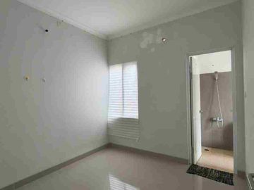 Disewakan rumah 2 lt, Cluster Malibu, Gading Serpong, Tangerang, dekat ruko Aniva