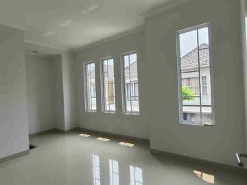 Disewakan rumah 2 lt, Cluster Malibu, Gading Serpong, Tangerang, dekat ruko Aniva