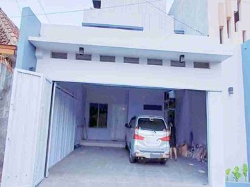 Rumah Mewah Baru 3 LT Tengah Kota Solo