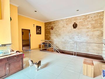 Dijual Rumah Taman Jaya Tangerang Kota, Hook, LT 176 M², LB 440 M², 2,5 Lantai, Rp 1,85 M Nego